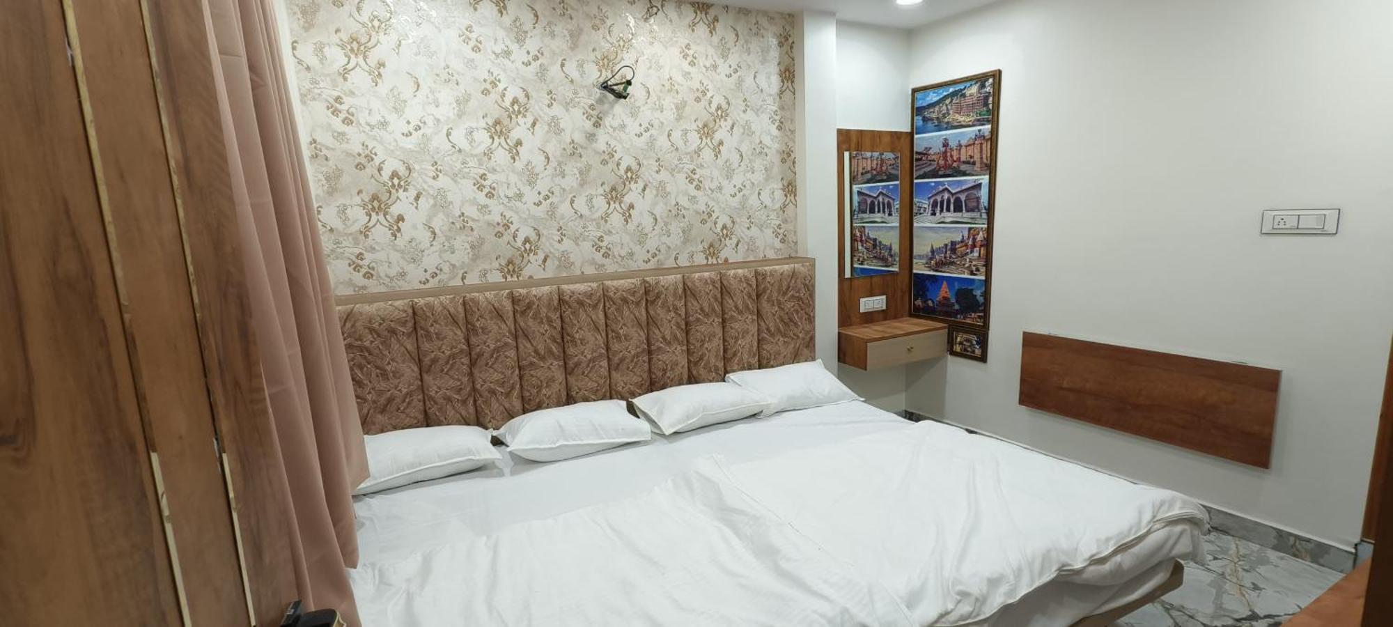 Hotel Malay Inn Ujjain Exterior photo